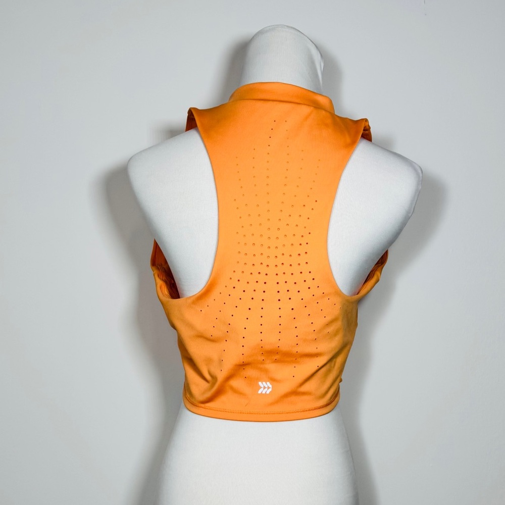 All In Motion Orange Mock Neck Sleeveless Active Crop Top Size L - Picture 3 of 9